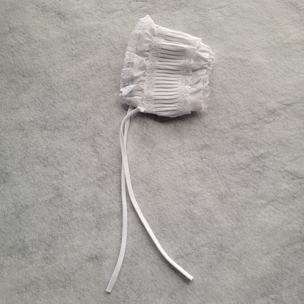 New Born Baby Bonnet Vintage 1986 White Open Back Tie Closure